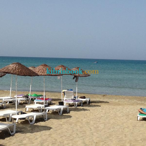 Glapsides Beach