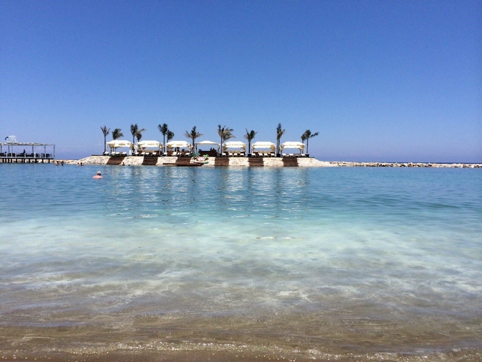 Cratos Premium Beach